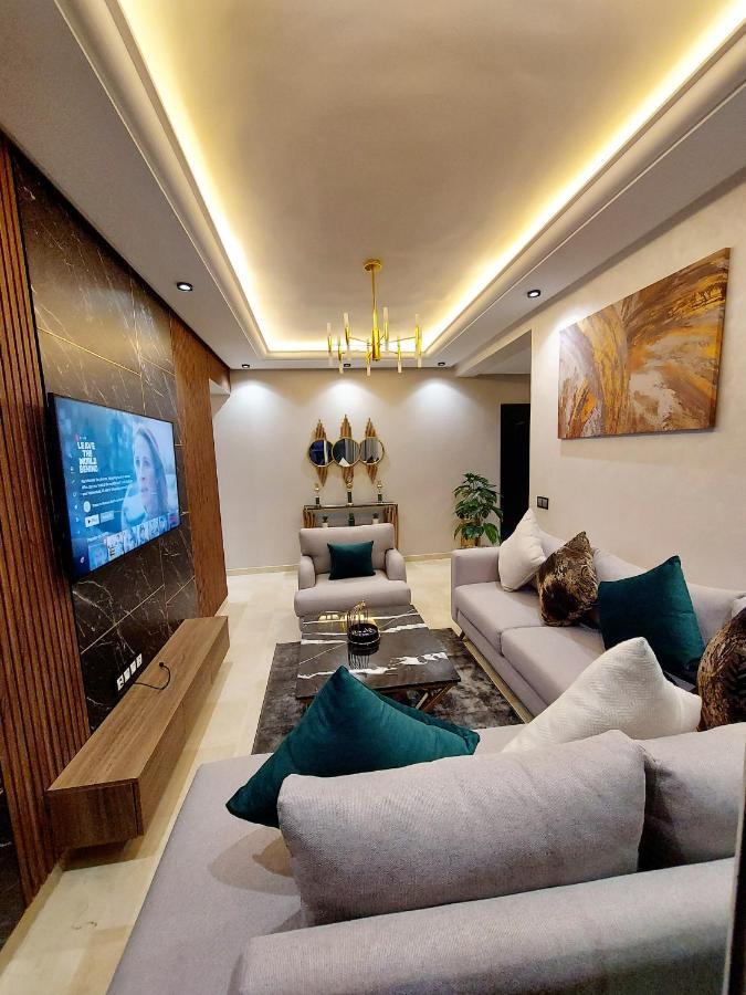 Modern Apartment Opposite The Hassan2 Mosque, Very Well Equipped And Stylish, 85 M2 With Gym And Direct Sea View With Underground Garage , Prohibits Unmarried Couples Of Arab Origin Казабланка Екстериор снимка