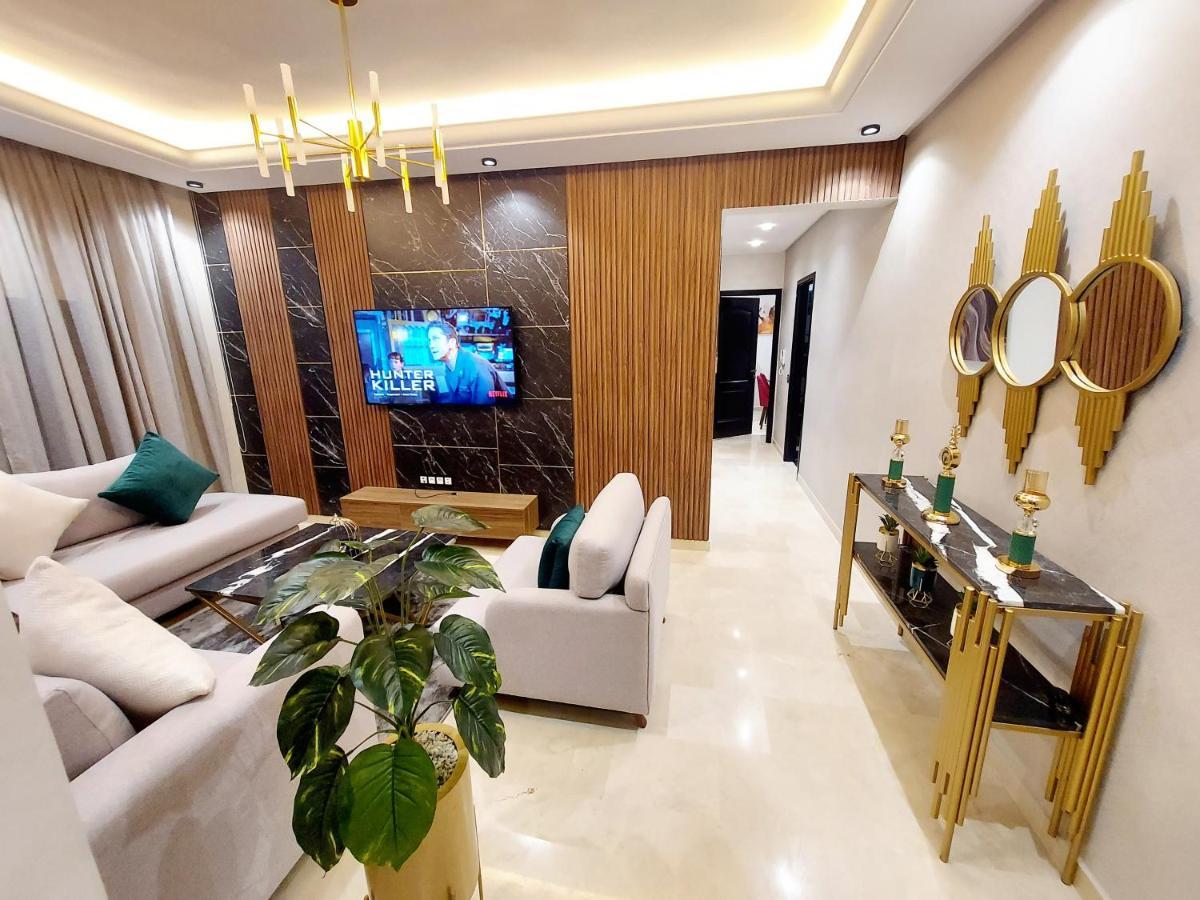 Modern Apartment Opposite The Hassan2 Mosque, Very Well Equipped And Stylish, 85 M2 With Gym And Direct Sea View With Underground Garage , Prohibits Unmarried Couples Of Arab Origin Казабланка Екстериор снимка