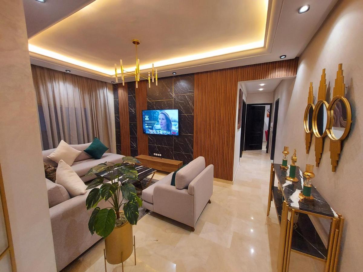 Modern Apartment Opposite The Hassan2 Mosque, Very Well Equipped And Stylish, 85 M2 With Gym And Direct Sea View With Underground Garage , Prohibits Unmarried Couples Of Arab Origin Казабланка Екстериор снимка