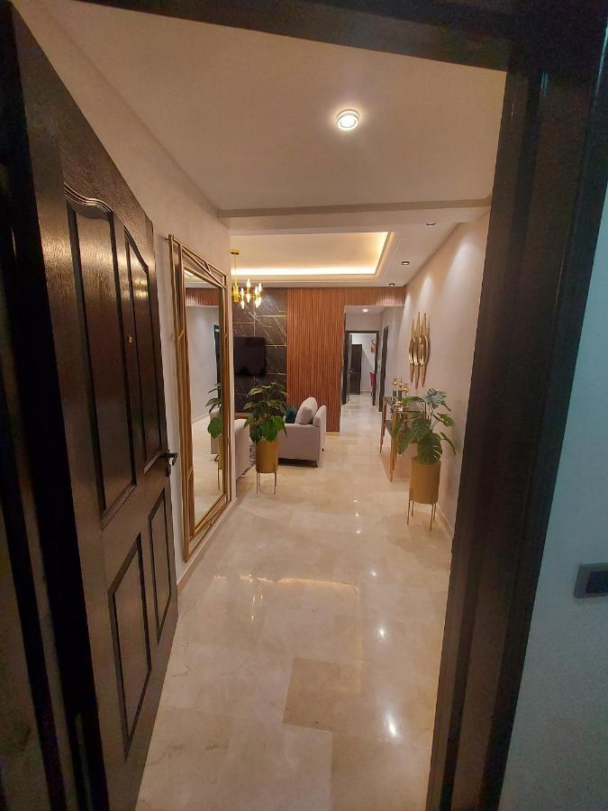 Modern Apartment Opposite The Hassan2 Mosque, Very Well Equipped And Stylish, 85 M2 With Gym And Direct Sea View With Underground Garage , Prohibits Unmarried Couples Of Arab Origin Казабланка Екстериор снимка