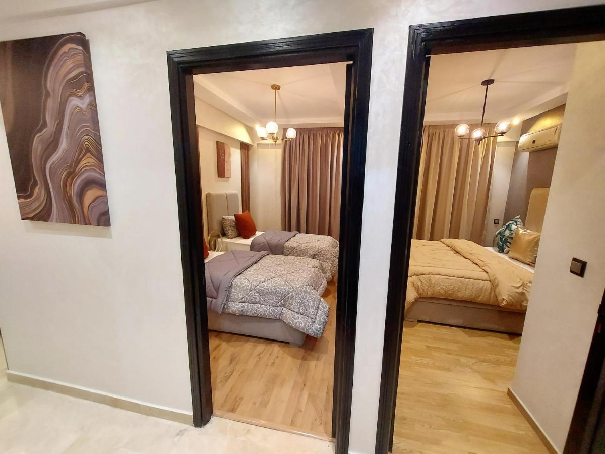 Modern Apartment Opposite The Hassan2 Mosque, Very Well Equipped And Stylish, 85 M2 With Gym And Direct Sea View With Underground Garage , Prohibits Unmarried Couples Of Arab Origin Казабланка Екстериор снимка