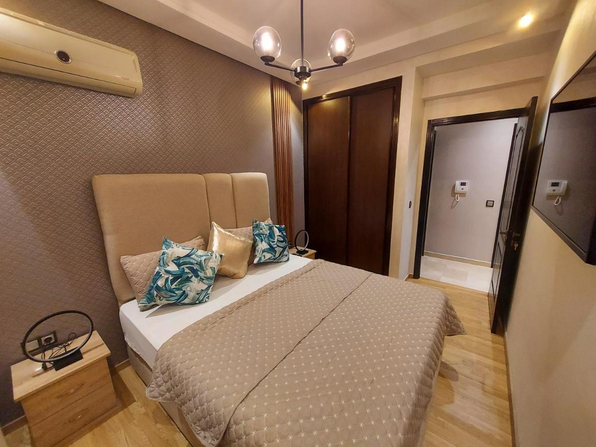 Modern Apartment Opposite The Hassan2 Mosque, Very Well Equipped And Stylish, 85 M2 With Gym And Direct Sea View With Underground Garage , Prohibits Unmarried Couples Of Arab Origin Казабланка Екстериор снимка