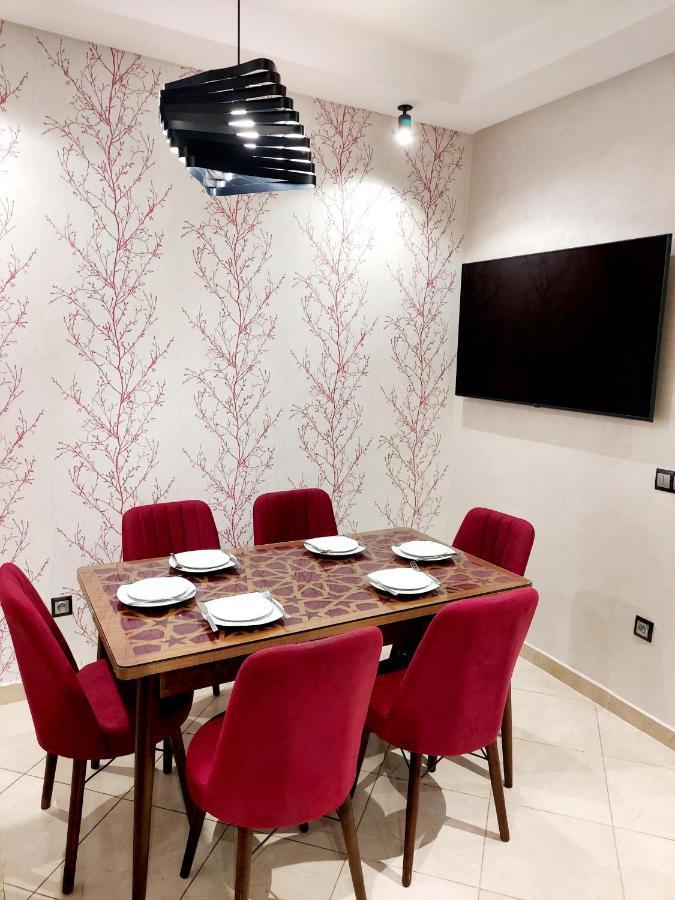 Modern Apartment Opposite The Hassan2 Mosque, Very Well Equipped And Stylish, 85 M2 With Gym And Direct Sea View With Underground Garage , Prohibits Unmarried Couples Of Arab Origin Казабланка Екстериор снимка