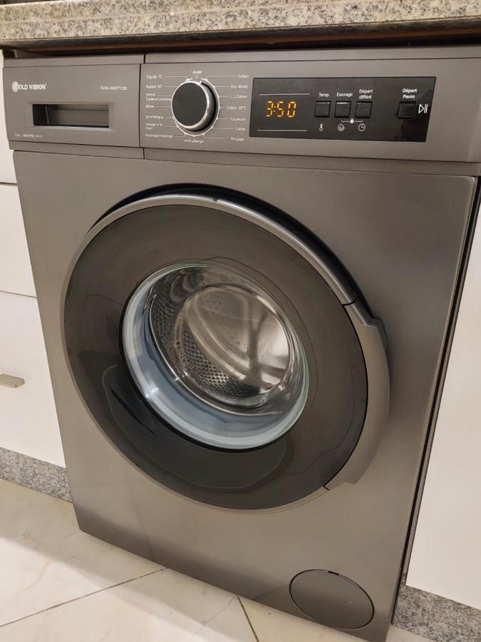 Modern Apartment Opposite The Hassan2 Mosque, Very Well Equipped And Stylish, 85 M2 With Gym And Direct Sea View With Underground Garage , Prohibits Unmarried Couples Of Arab Origin Казабланка Екстериор снимка